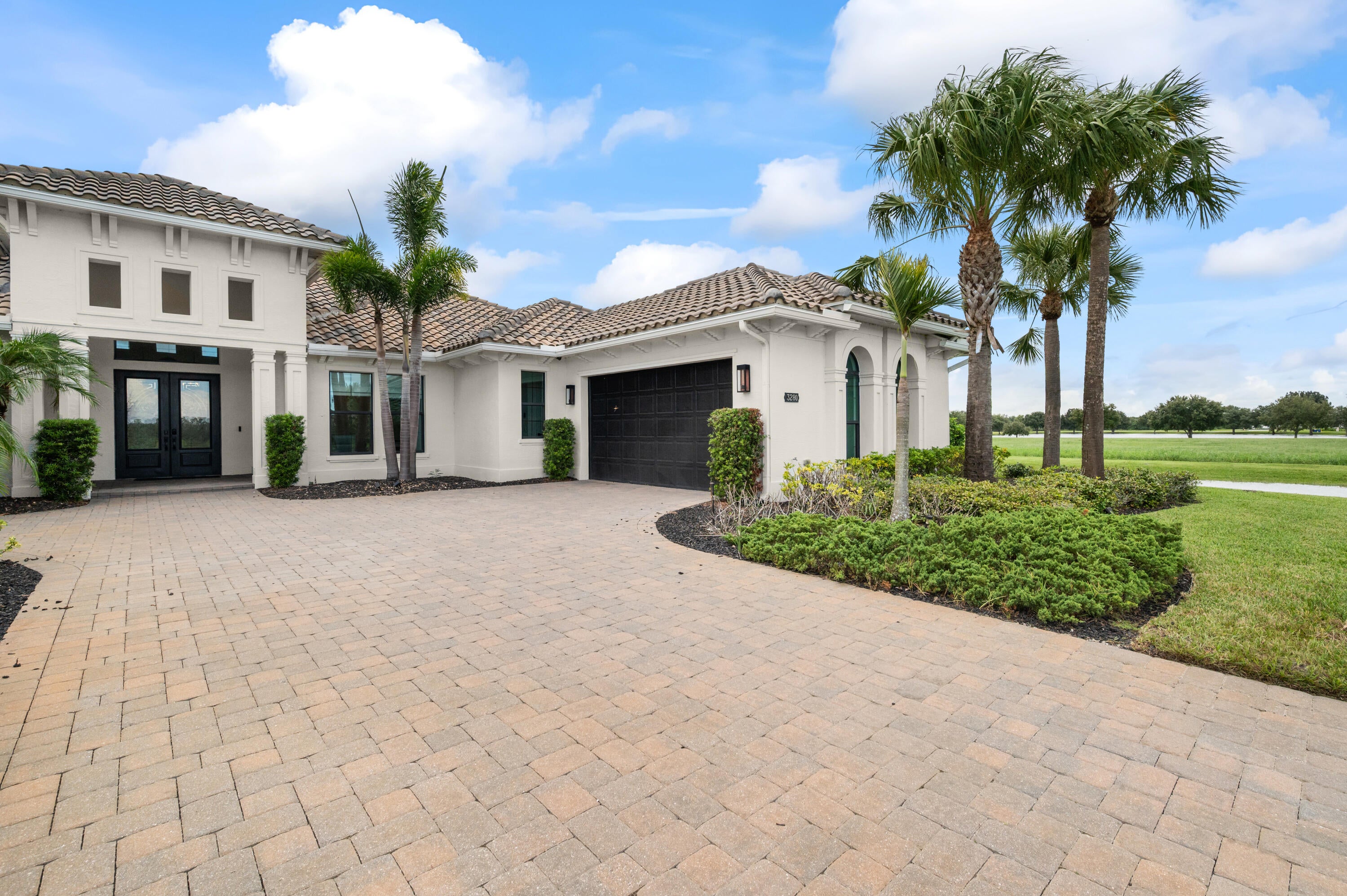 3280 SW STONEYBROOK Way