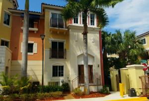 Great opportunity to own a tri-level fantastic townhouse! 3 bedrooms, 3.5 bathrooms. Leasing ok. Pets ok. Tiled throughout home, upgraded kitchen with stainless steel appliances, 2 car garage. this is a gated, pet friendly community located close to the Intracoastal Waterway just minutes to downtown and everything that Delray Beach has to offer. This is a must see. As per PAPA this is a 2 bedrooms 3.5 baths but there is a living area and also a room on the first floor that could be used as a 3rd bedroom.