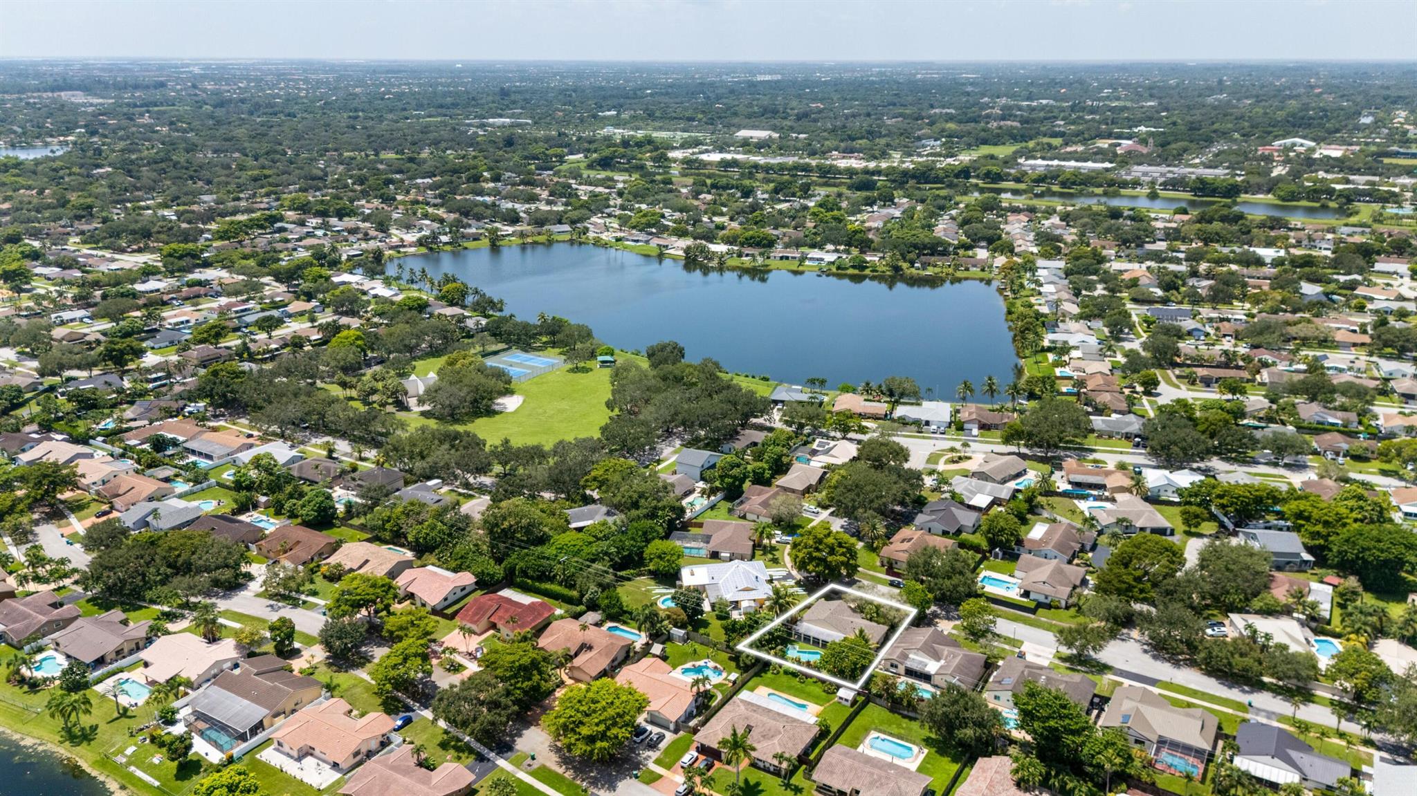 FLAMINGO GARDENS-TAMARIND - Residential Lease