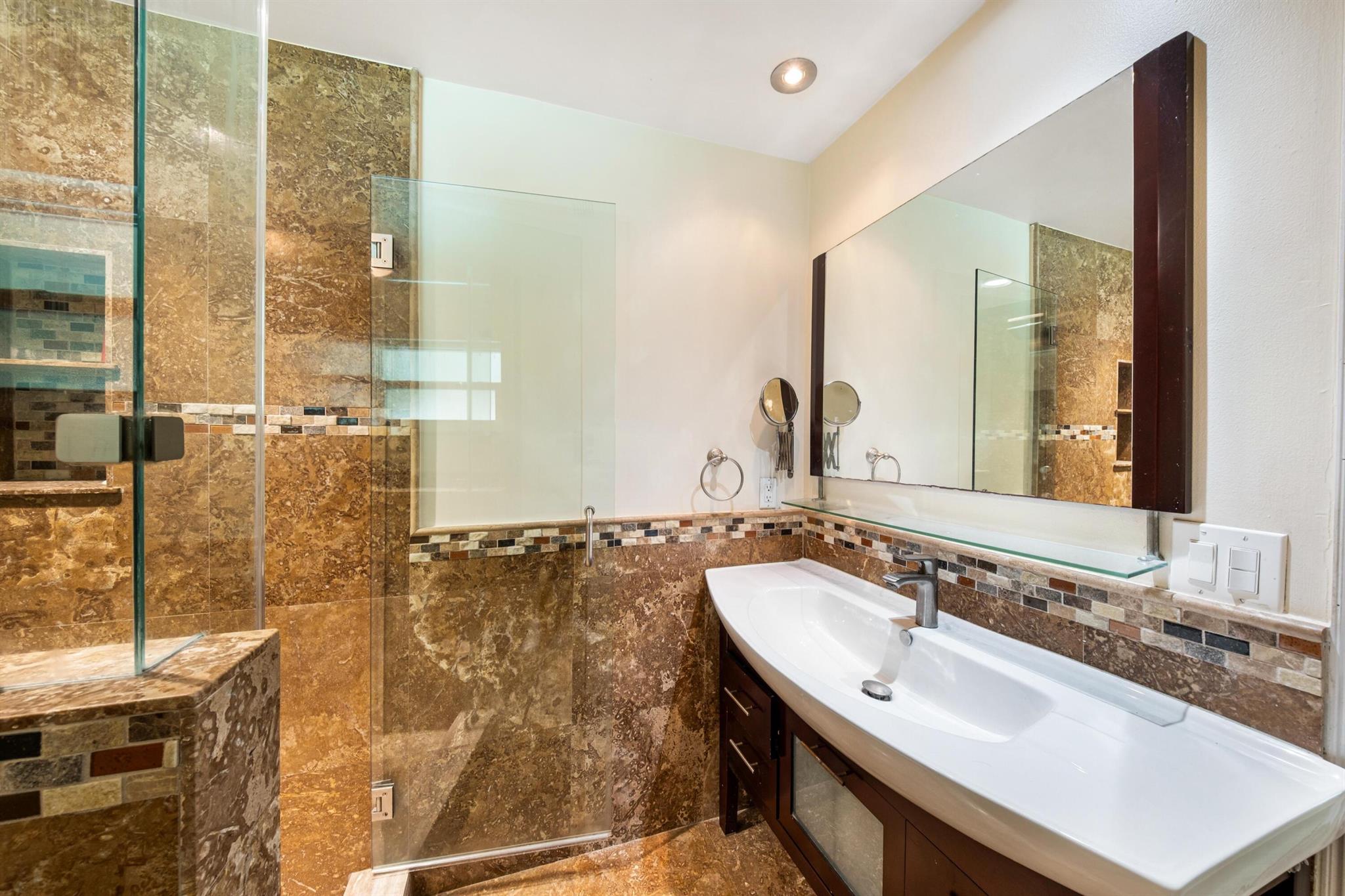 FLAMINGO GARDENS-TAMARIND - Residential Lease