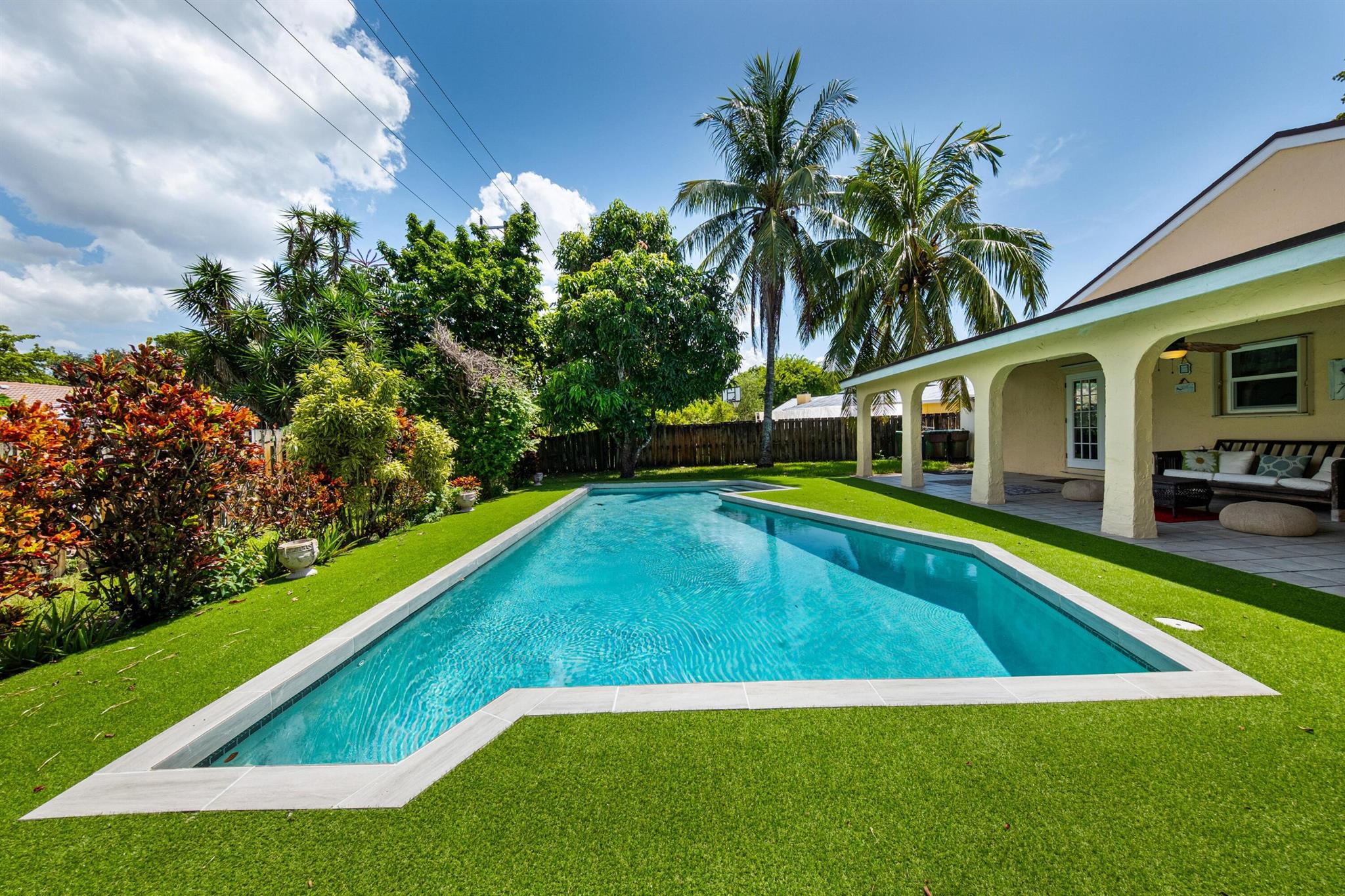 FLAMINGO GARDENS-TAMARIND - Residential Lease
