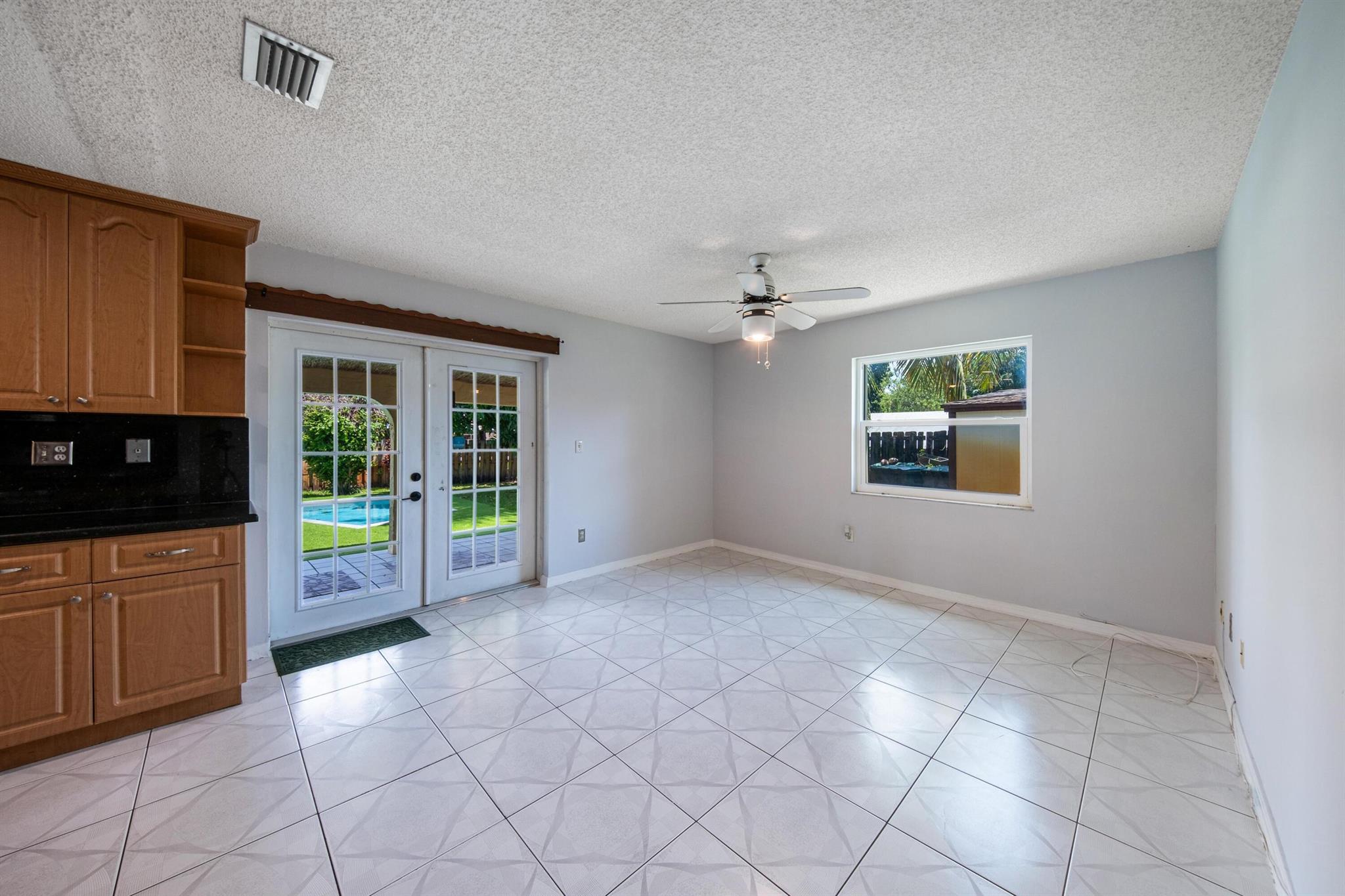 FLAMINGO GARDENS-TAMARIND - Residential Lease