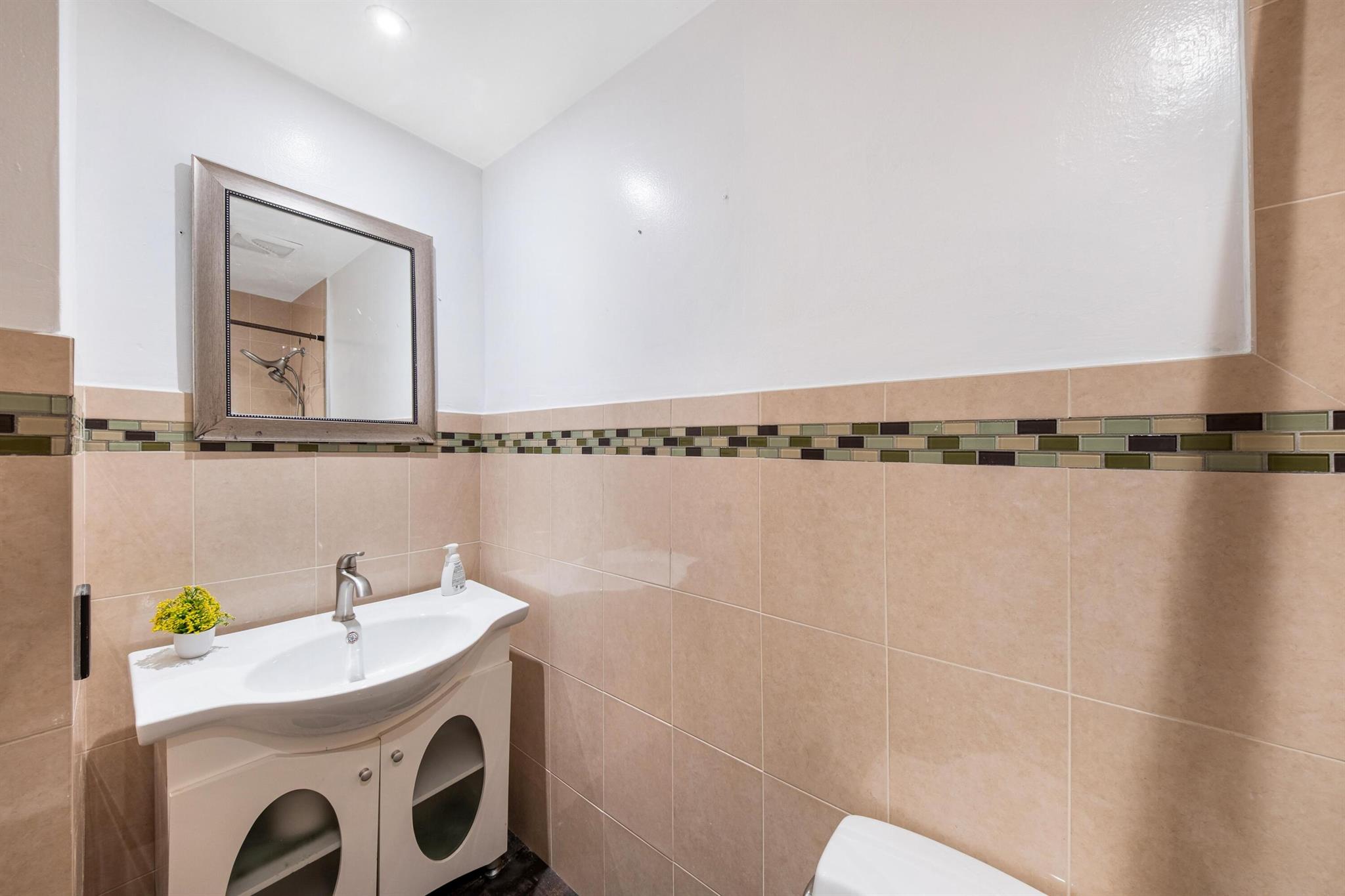 FLAMINGO GARDENS-TAMARIND - Residential Lease