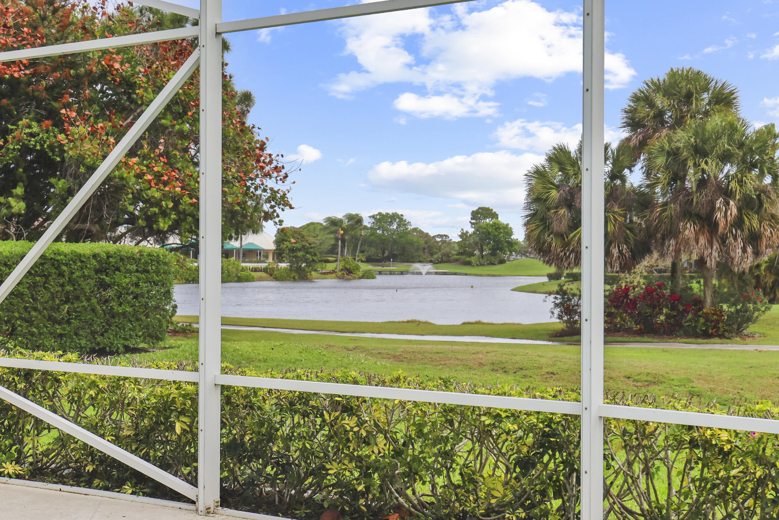 MARTIN DOWNS PLAT NO 28 (AKA MONARCH COUNTRY CLUB) - Residential