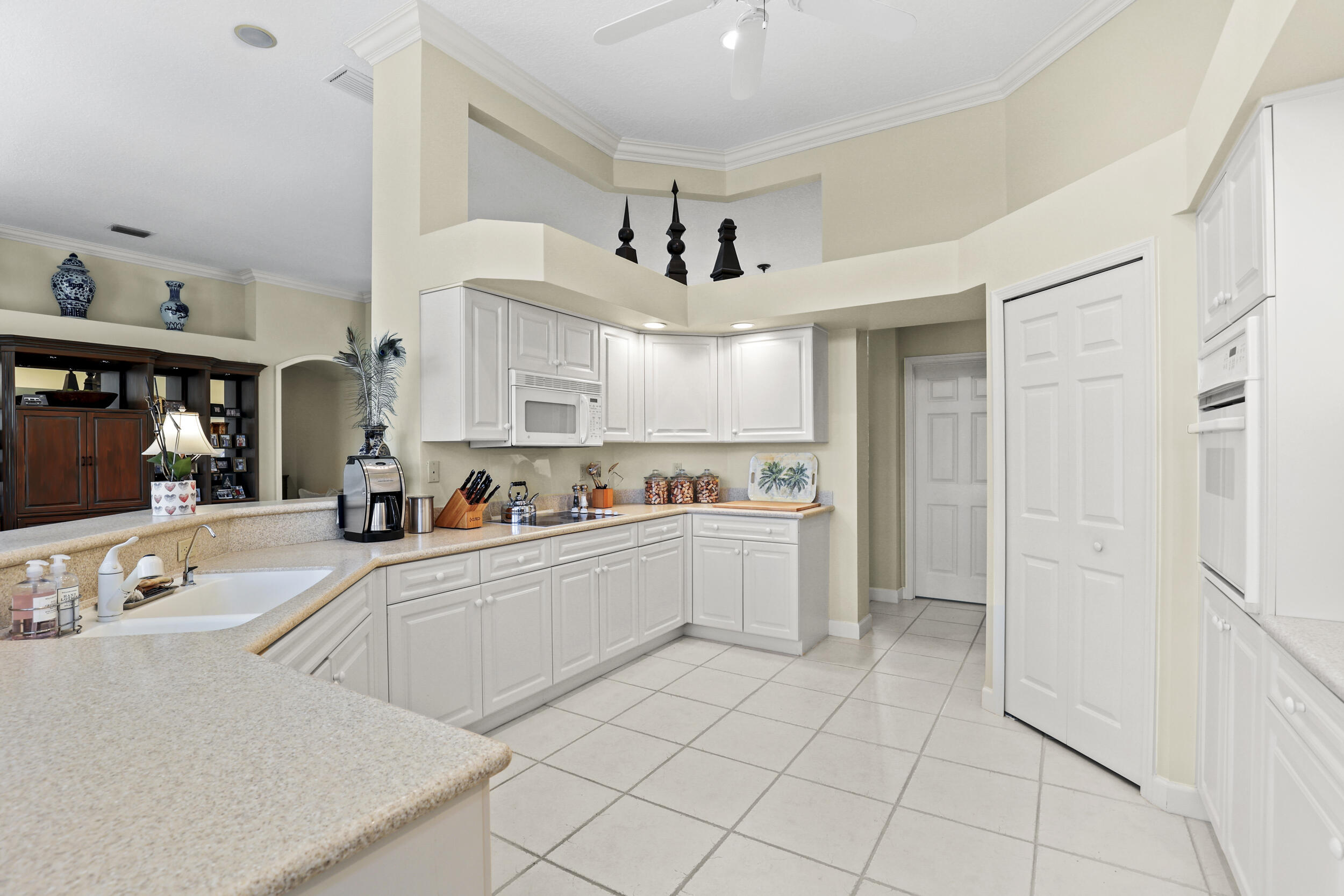 MARTIN DOWNS PLAT NO 28 (AKA MONARCH COUNTRY CLUB) - Residential