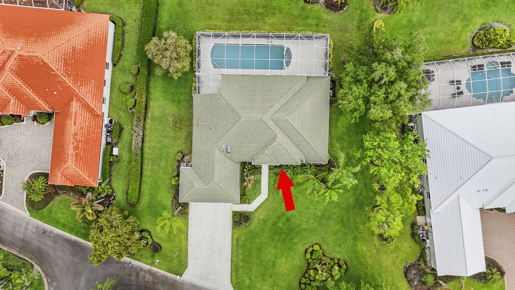 Photo of 2225 SW Oakhill Way, Palm City, FL 34990 (MLS # B26014416)