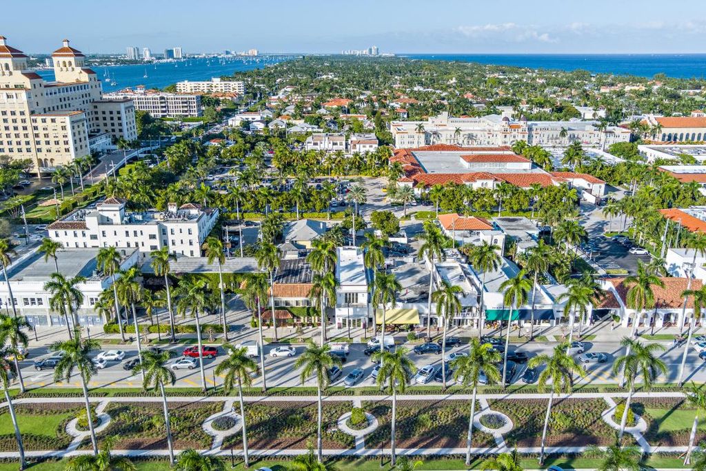 Photo of 261 Royal Poinciana Way, Palm Beach, FL 33480 (MLS # R11158014)