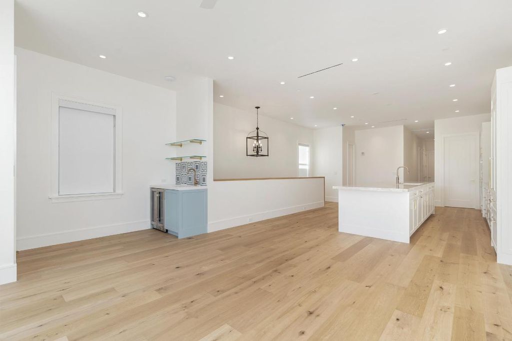 Photo of 261 Royal Poinciana Way, Palm Beach, FL 33480 (MLS # R11158014)