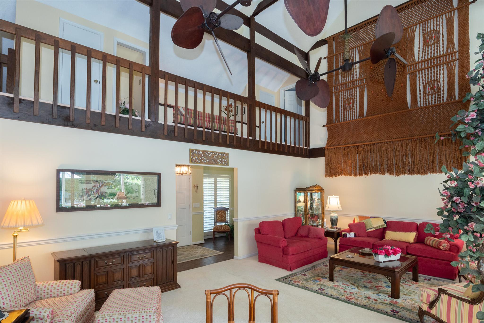 YACHT & COUNTRY CLUB OF S - Residential