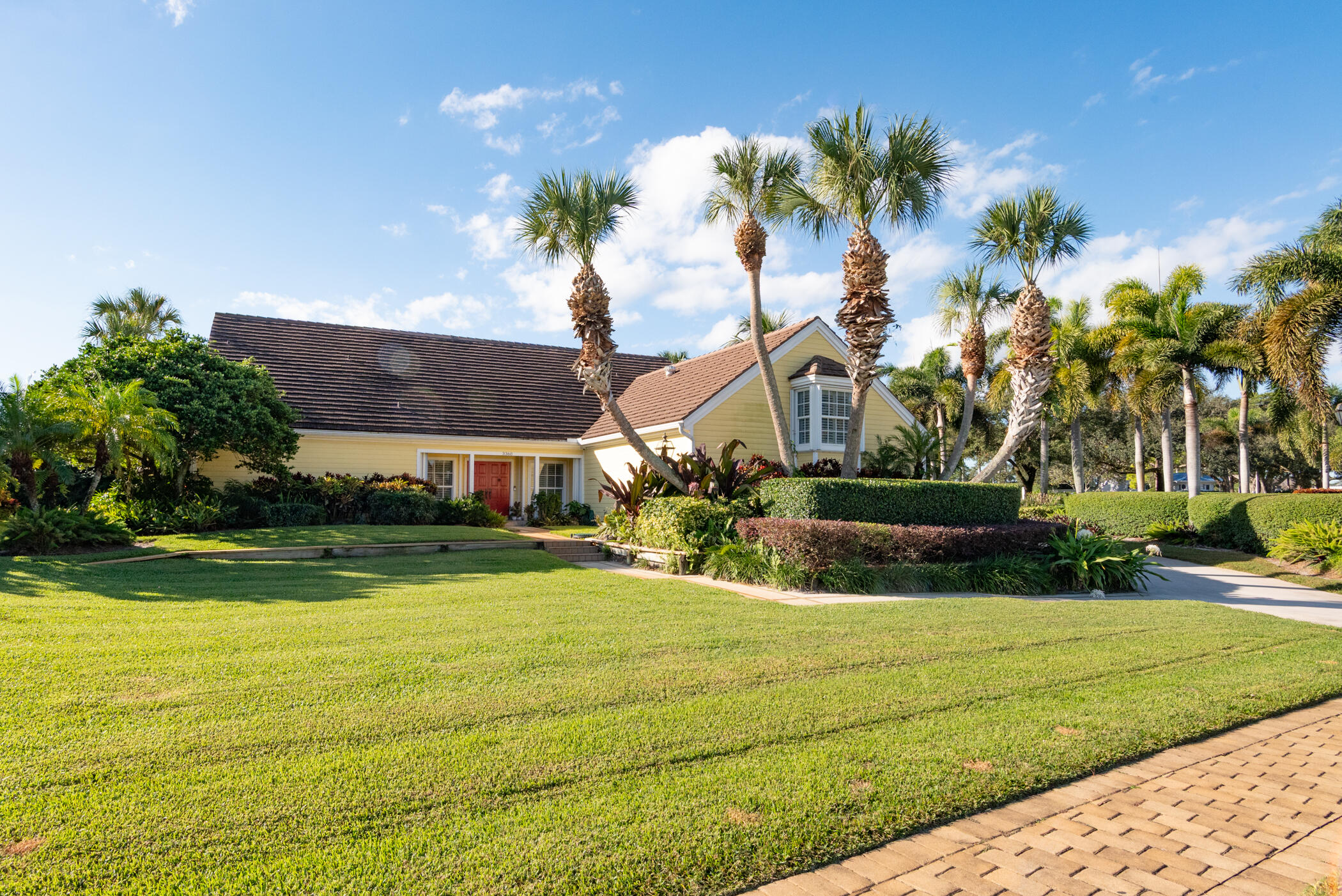 YACHT & COUNTRY CLUB OF STUART - Residential