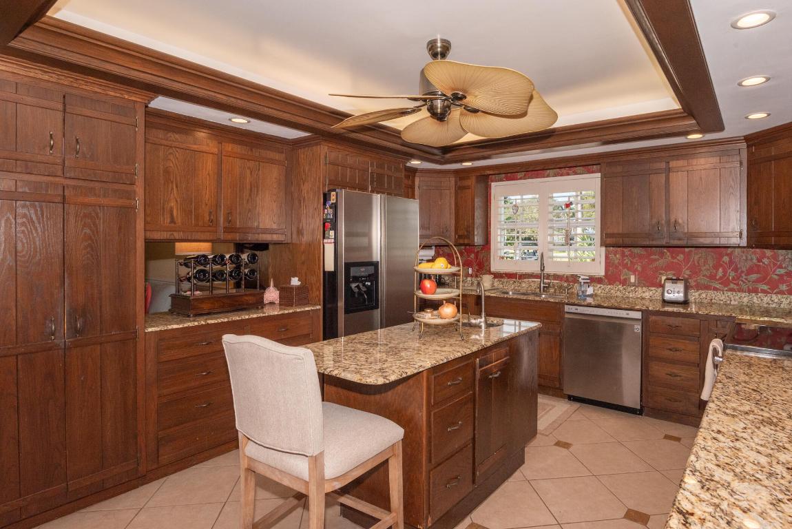 YACHT & COUNTRY CLUB OF STUART - Residential