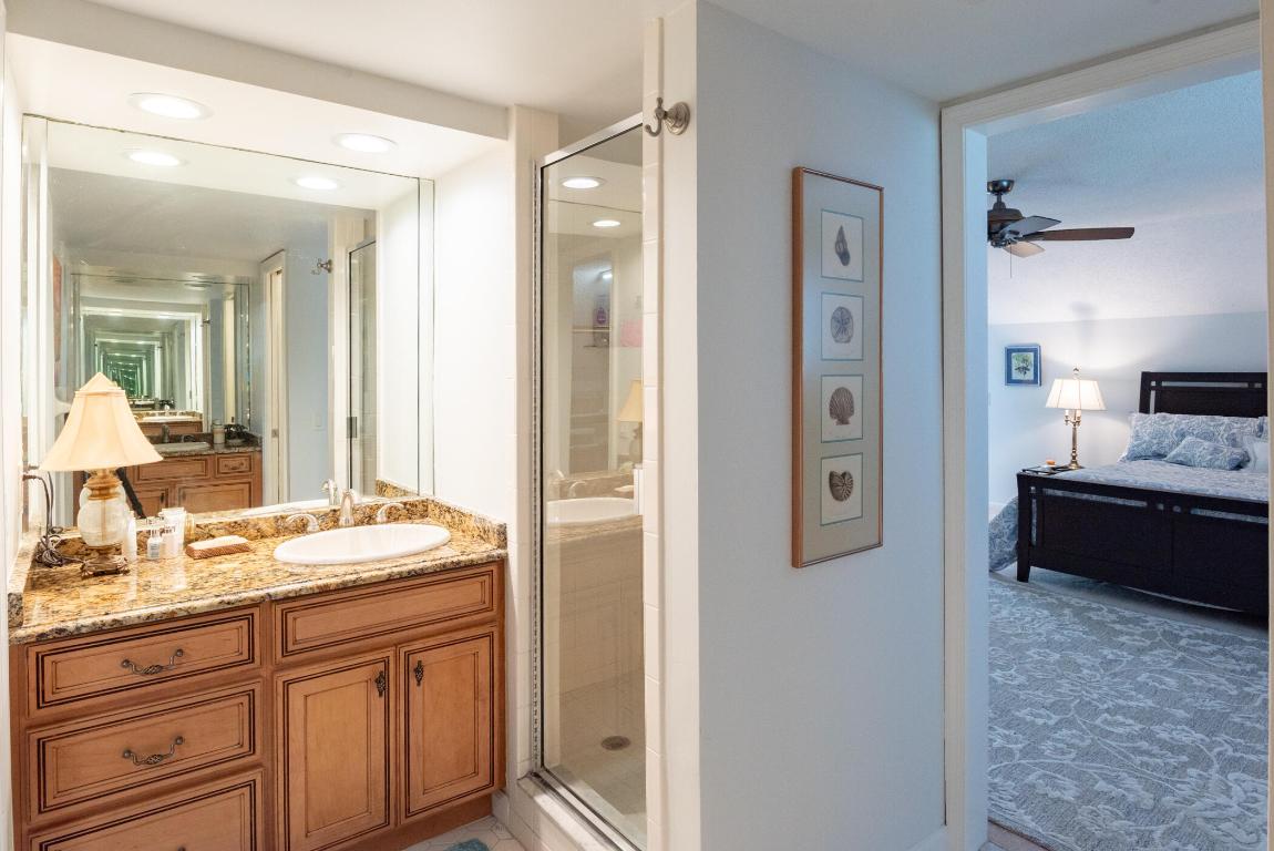 YACHT & COUNTRY CLUB OF STUART - Residential