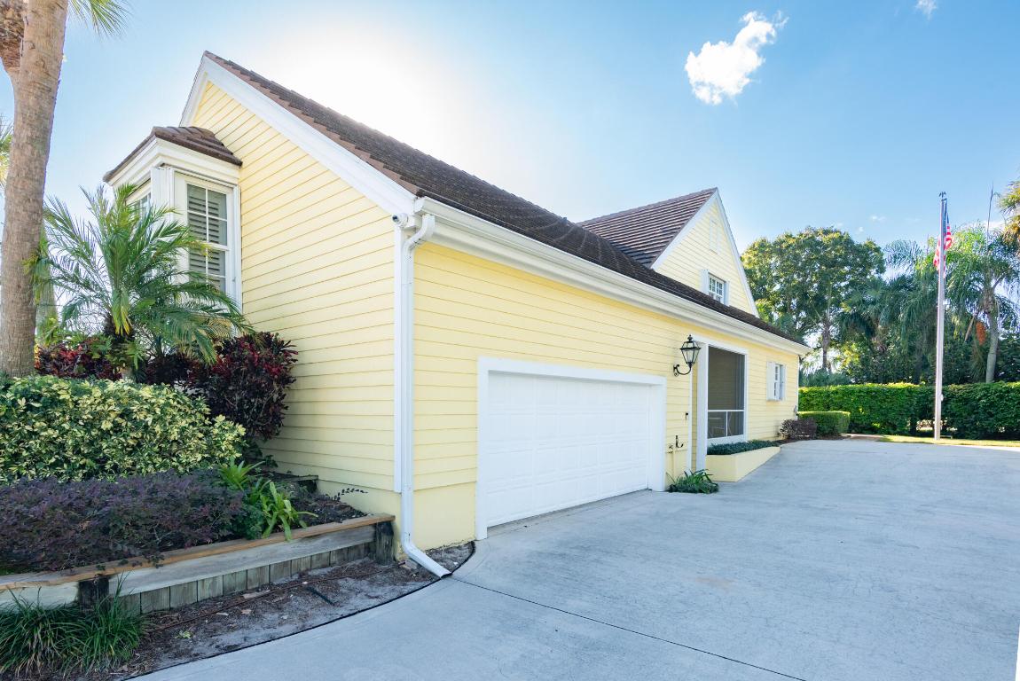 YACHT & COUNTRY CLUB OF STUART - Residential