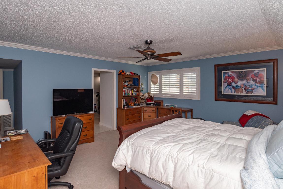 YACHT & COUNTRY CLUB OF STUART - Residential