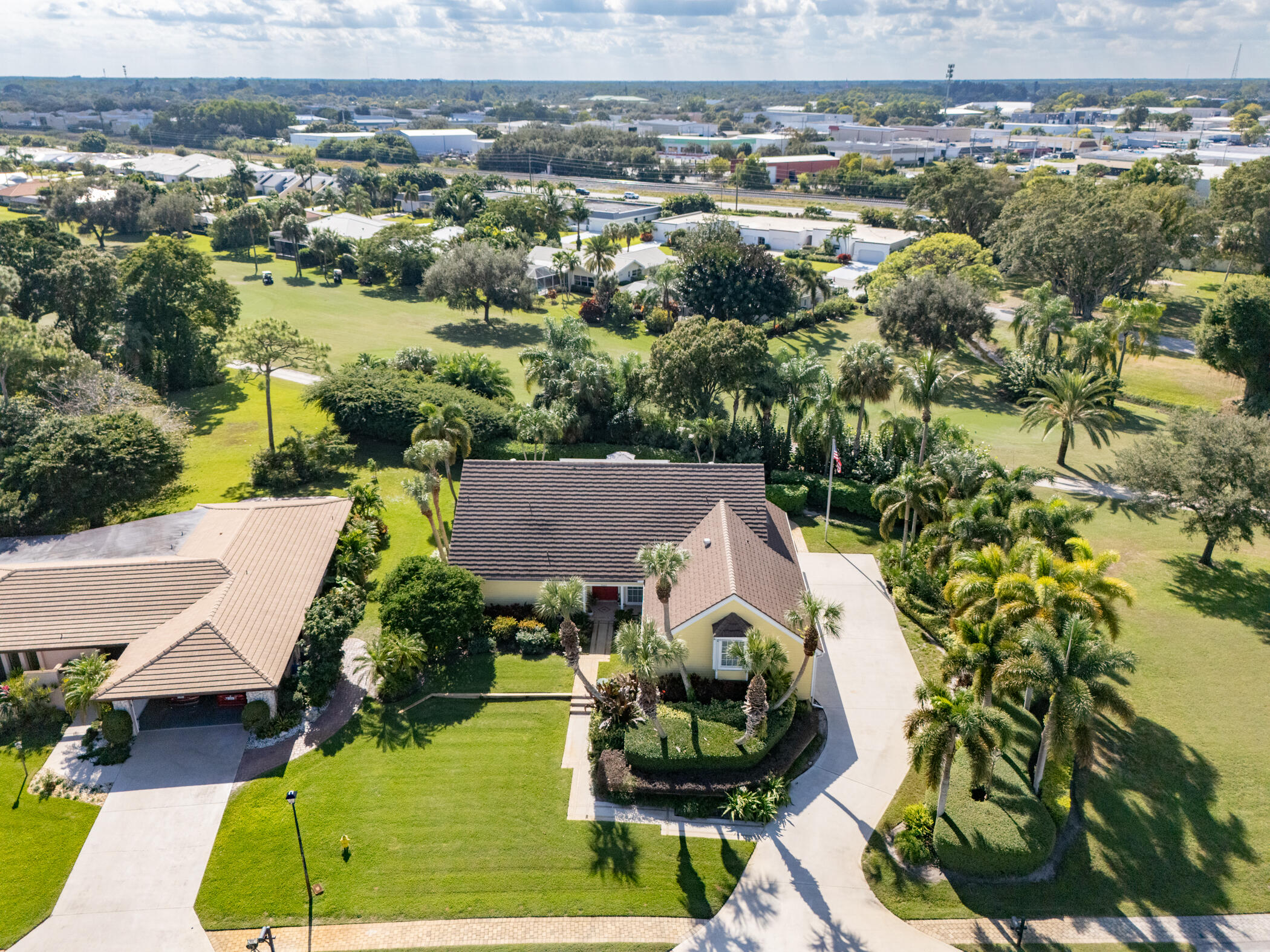 YACHT & COUNTRY CLUB OF STUART - Residential
