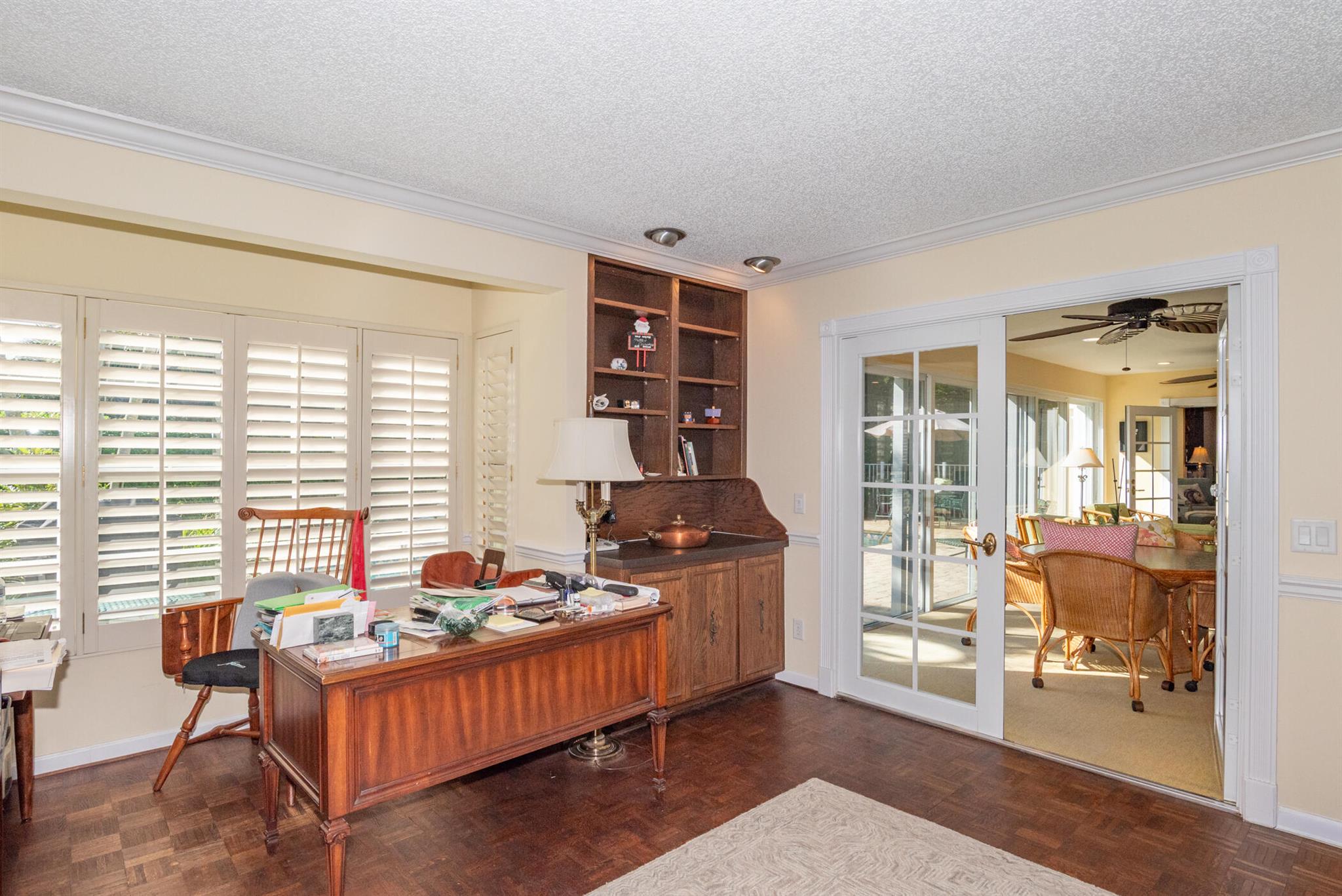 YACHT & COUNTRY CLUB OF S - Residential