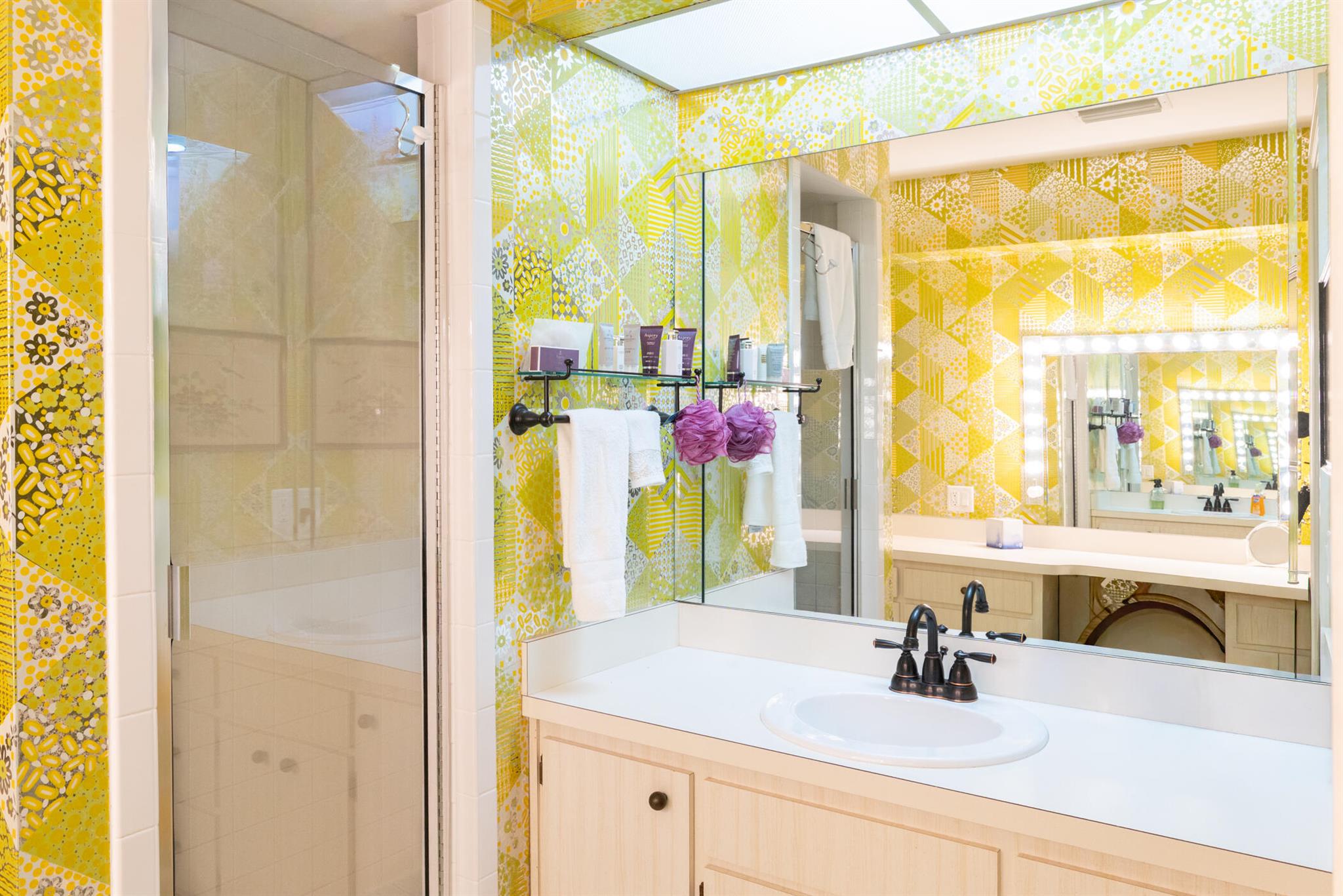 YACHT & COUNTRY CLUB OF S - Residential