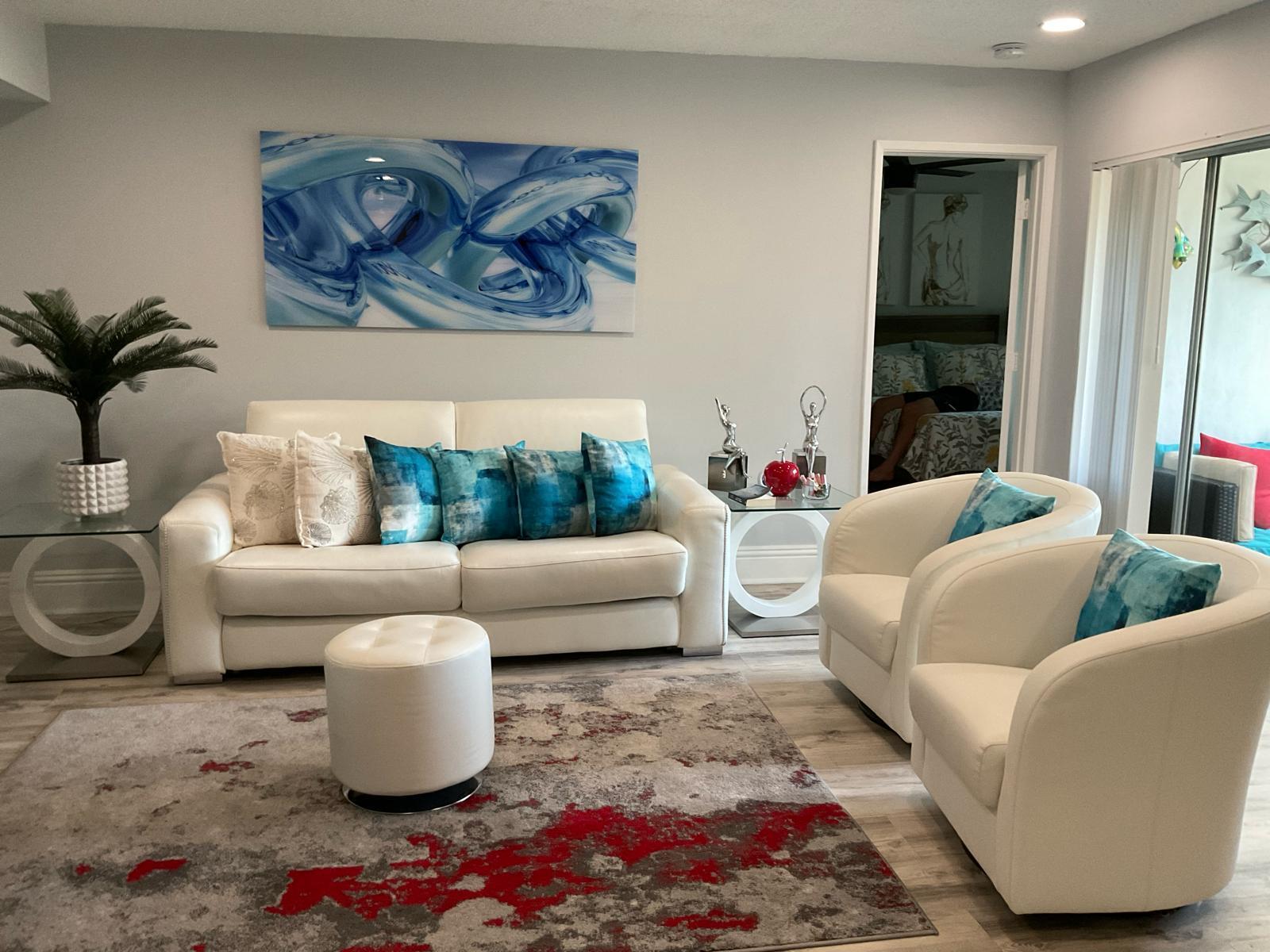 INTERNATIONAL CLUB CONDO - Residential Lease