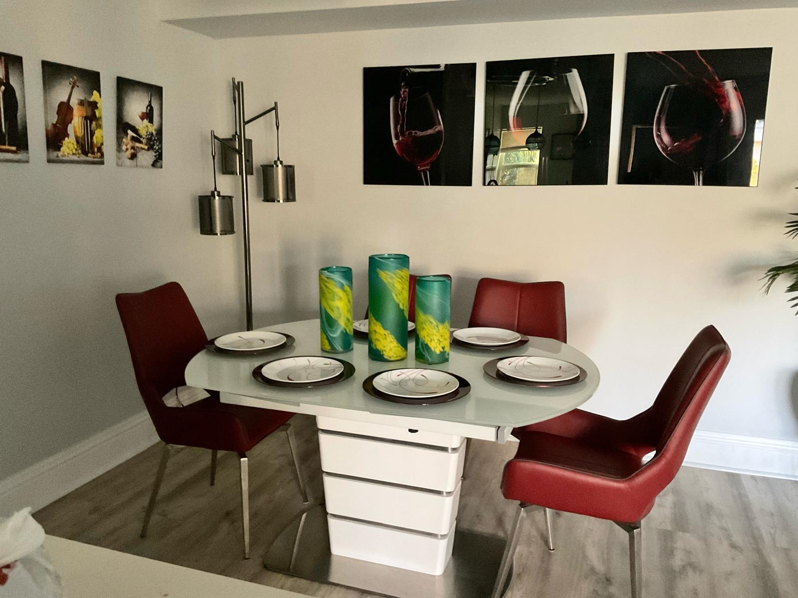 INTERNATIONAL CLUB CONDO - Residential Lease