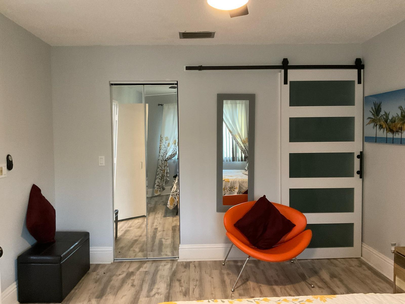 INTERNATIONAL CLUB CONDO - Residential Lease