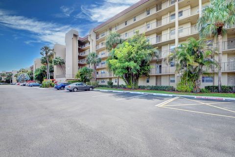 A home in Lake Worth