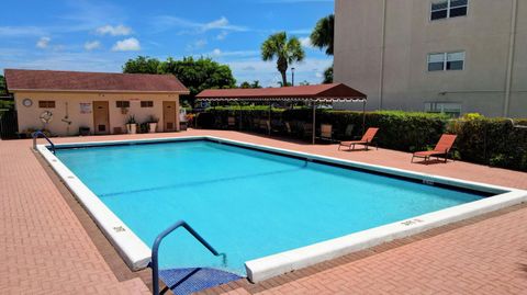 A home in Lake Worth