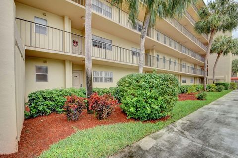 A home in Lake Worth