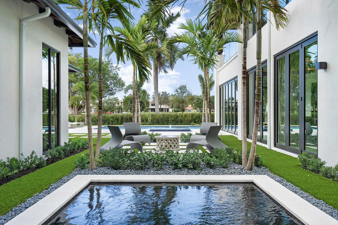 ROYAL PALM YACHT & COUNTRY CLUB - Residential