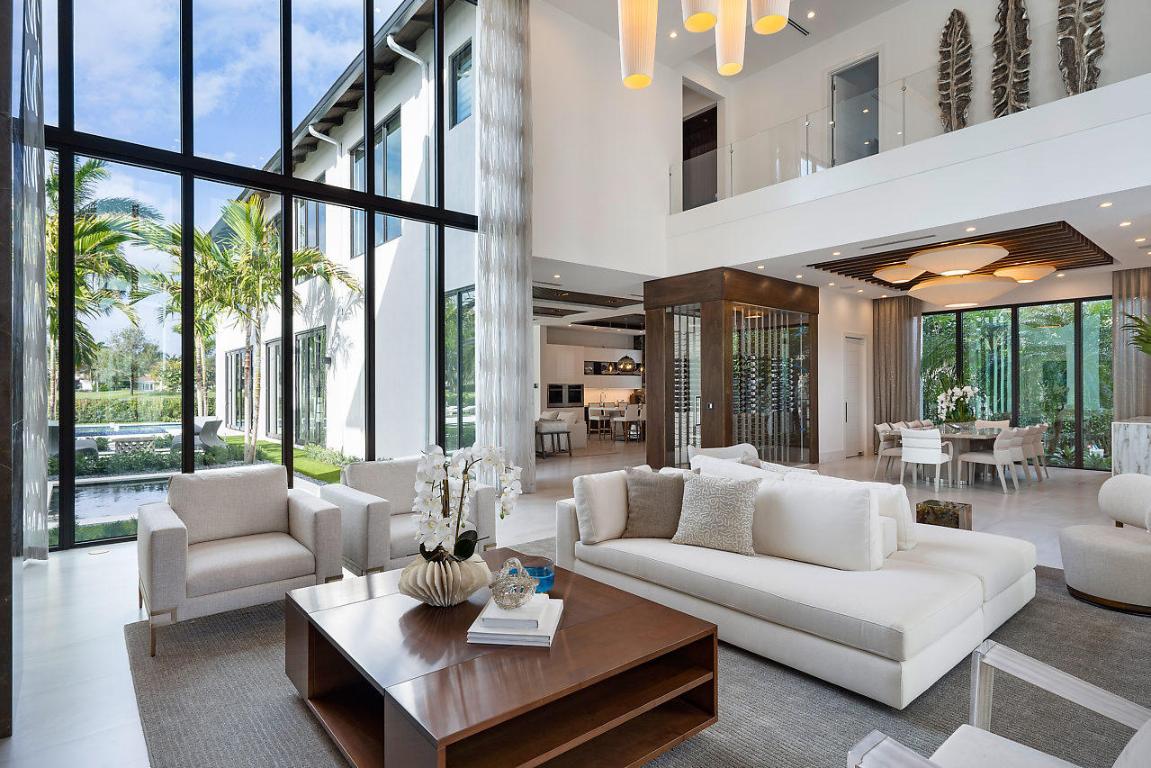 ROYAL PALM YACHT & COUNTRY CLUB - Residential