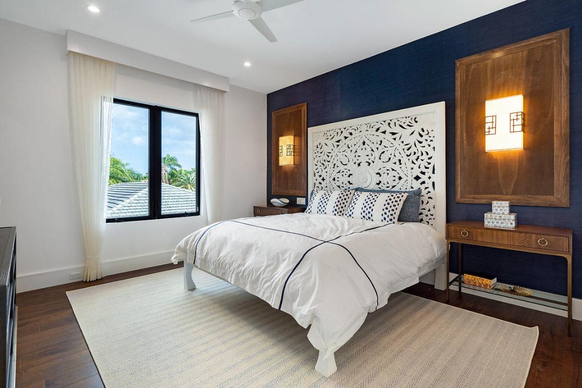 ROYAL PALM YACHT & COUNTRY CLUB - Residential