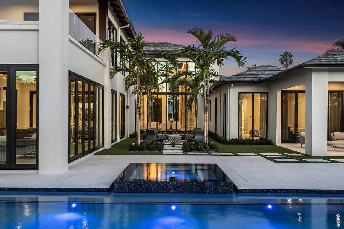 ROYAL PALM YACHT & COUNTRY CLUB - Residential