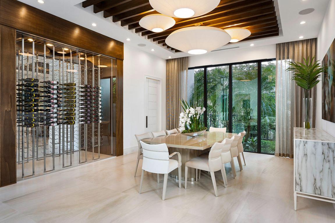 ROYAL PALM YACHT & COUNTRY CLUB - Residential