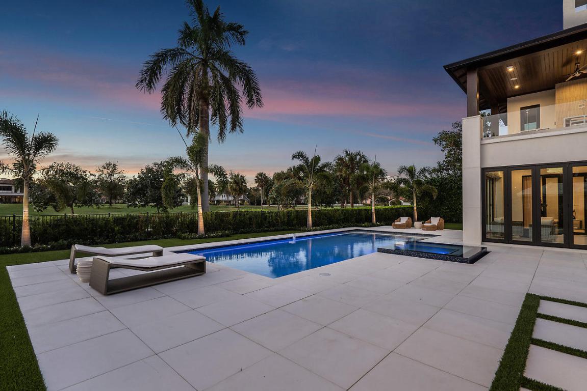 ROYAL PALM YACHT & COUNTRY CLUB - Residential