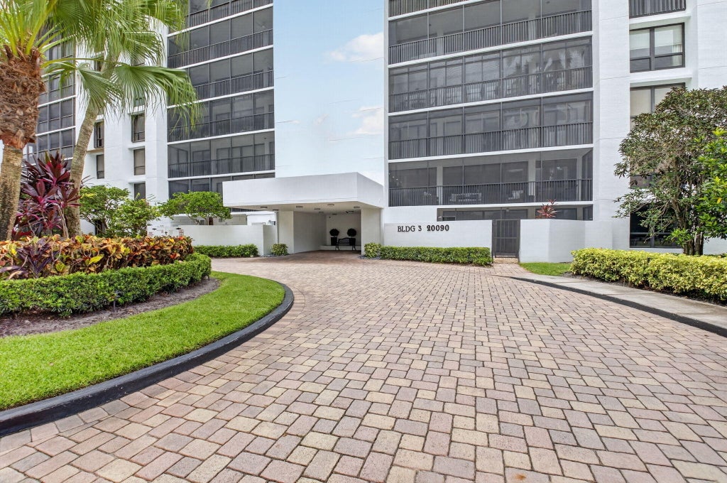 Photo of 20090 Boca West Drive Apt #361, Boca Raton, FL 33434 (MLS # B26061292)