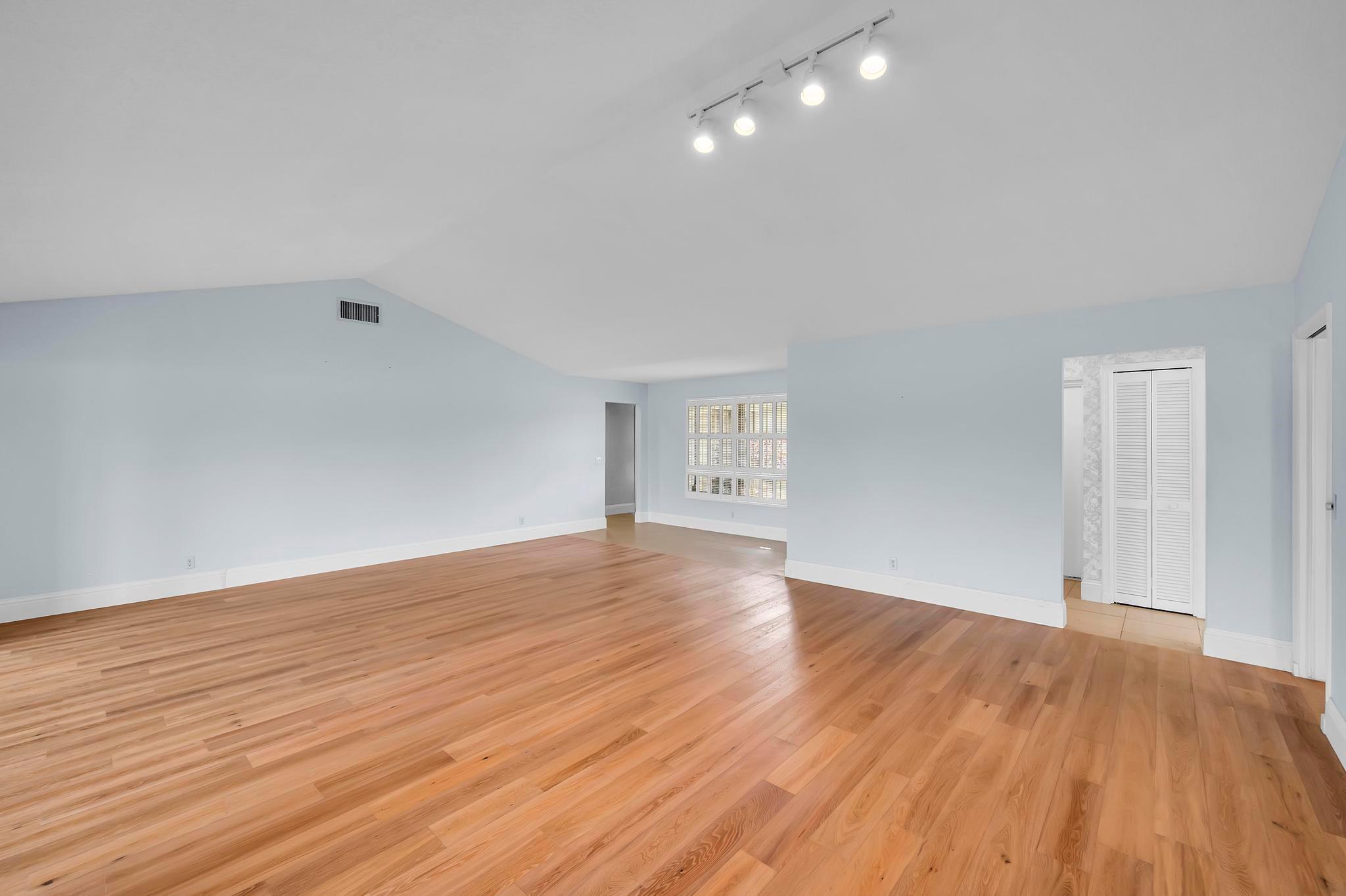 PIPERS LANDING - Residential