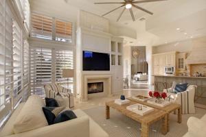 DELRAY BEACH SHORES - Residential