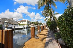 DELRAY BEACH SHORES - Residential