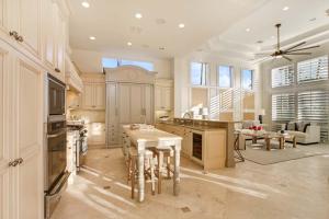 DELRAY BEACH SHORES - Residential