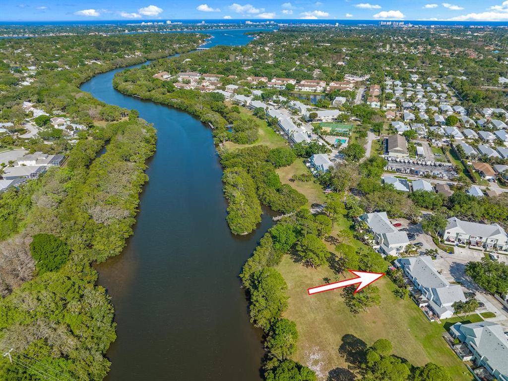 Photo of 6311 Riverwalk Lane #6, Jupiter, FL 33458 (MLS # R10872175)