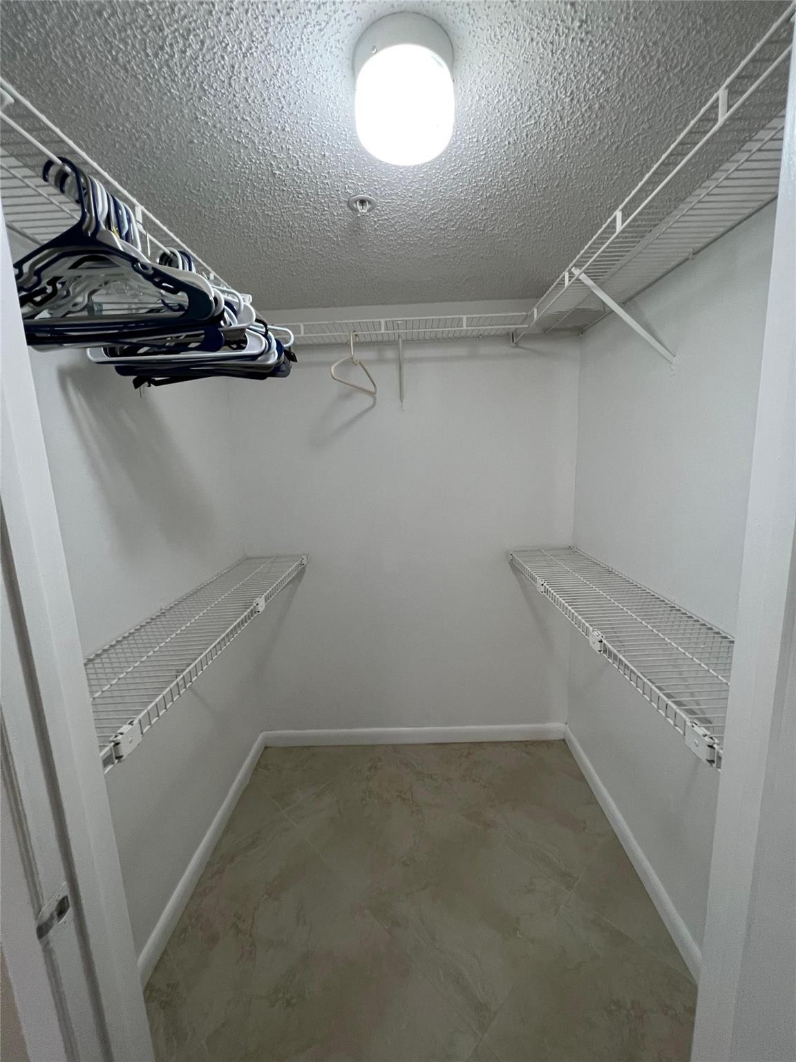 ROYAL GRAND CONDO - Residential Lease