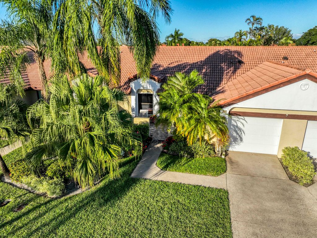 Photo of 8178 Mooring Circle, Boynton Beach, FL 33472 (MLS # R11160072)