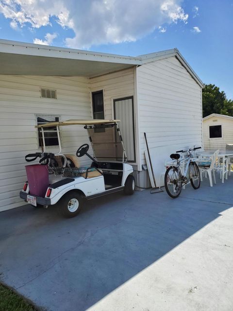 A home in Okeechobee