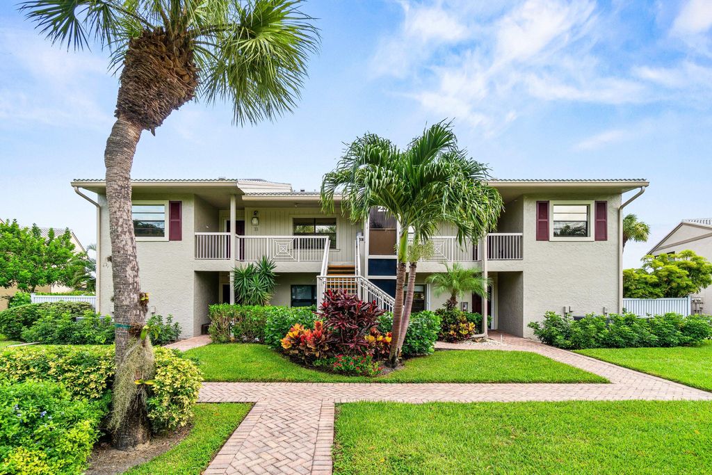 Photo of 23 Eastgate Drive #B, Boynton Beach, FL 33436 (MLS # R11122460)