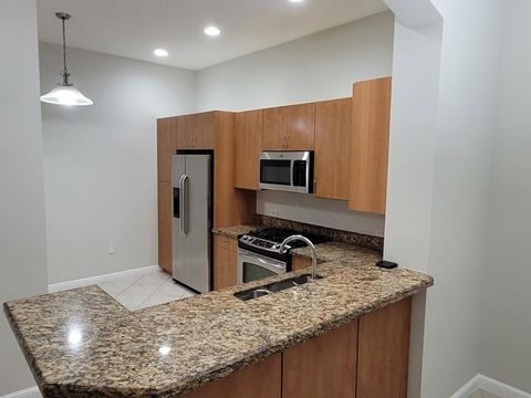 3020 NW 125th Ave 417 Sunrise FL 33323