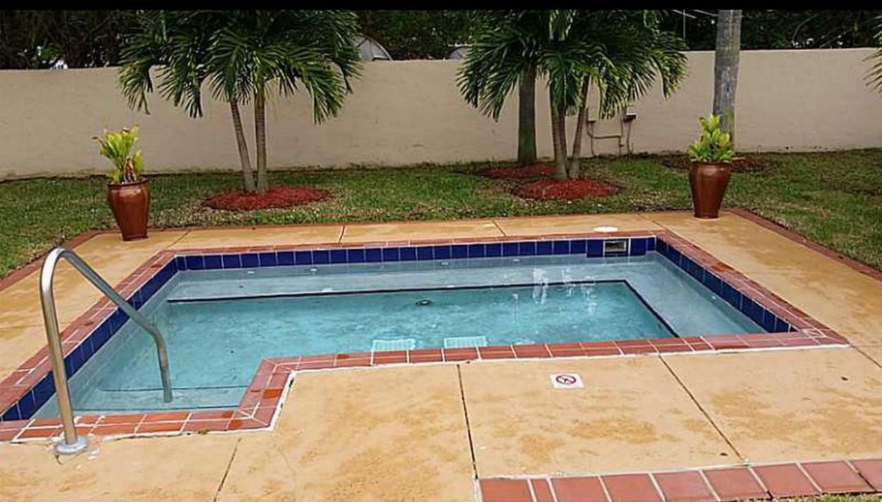 18840 NW 57th Ave 302