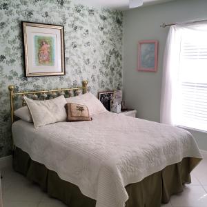 VENETIAN ISLES - Residential