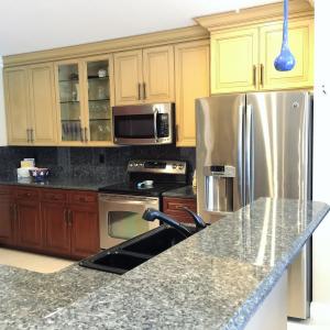 VENETIAN ISLES - Residential