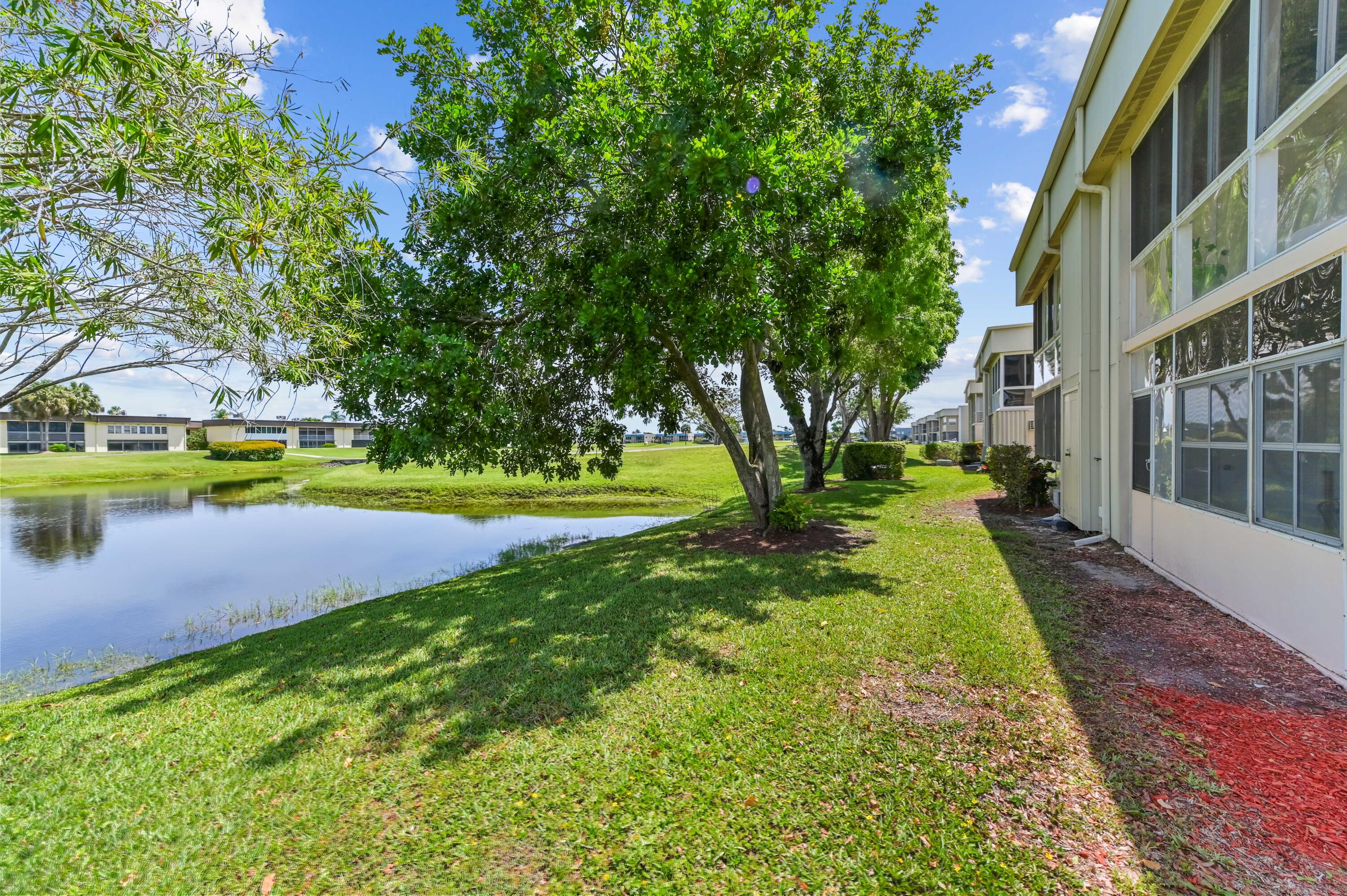 KINGS POINT CAPRI - Residential