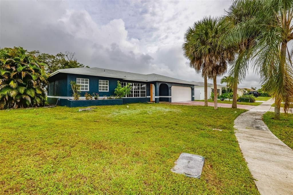 Photo of 22500 Labrador Street, Boca Raton, FL 33428 (MLS # B26009750)