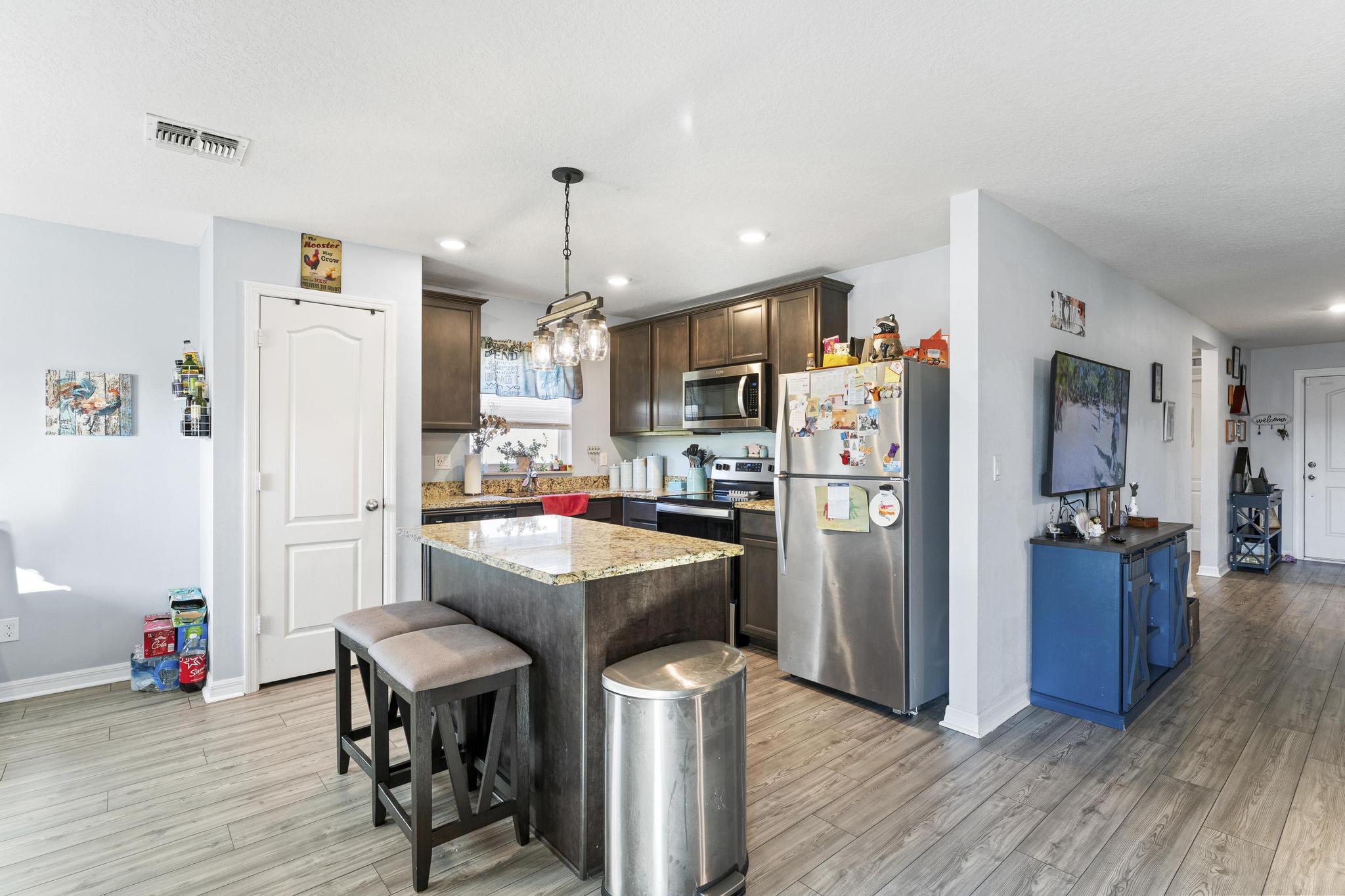 CELEBRATION POINTE - Residential